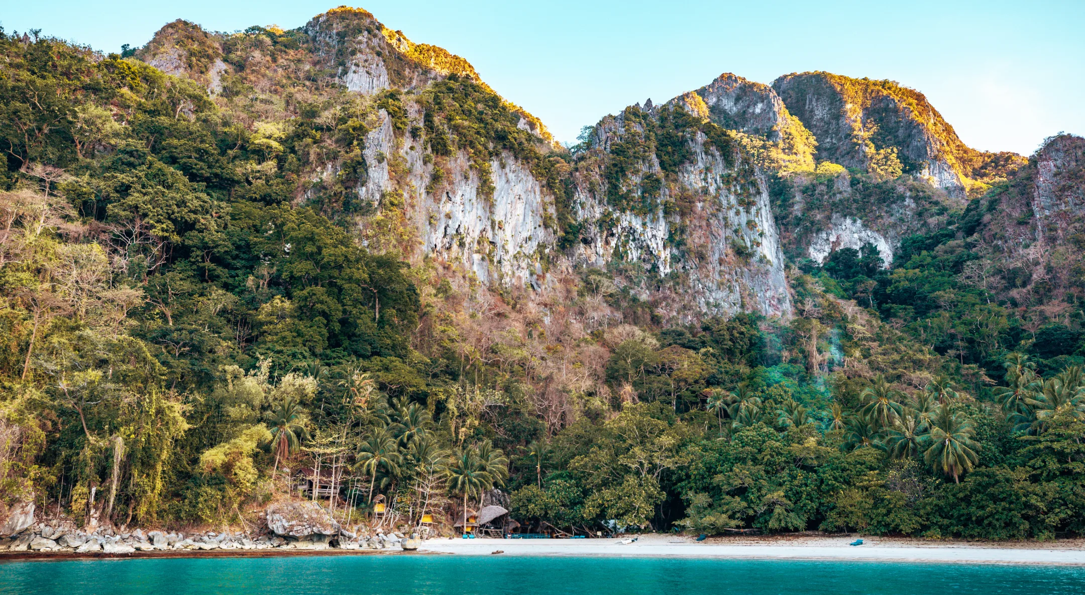 Explore 250km of remote islands with like-minded others. We can get you away from the crowds among the islands of West Busuanga, Linapacan and Daracouton Bay on a boat to call your own. Bliss!