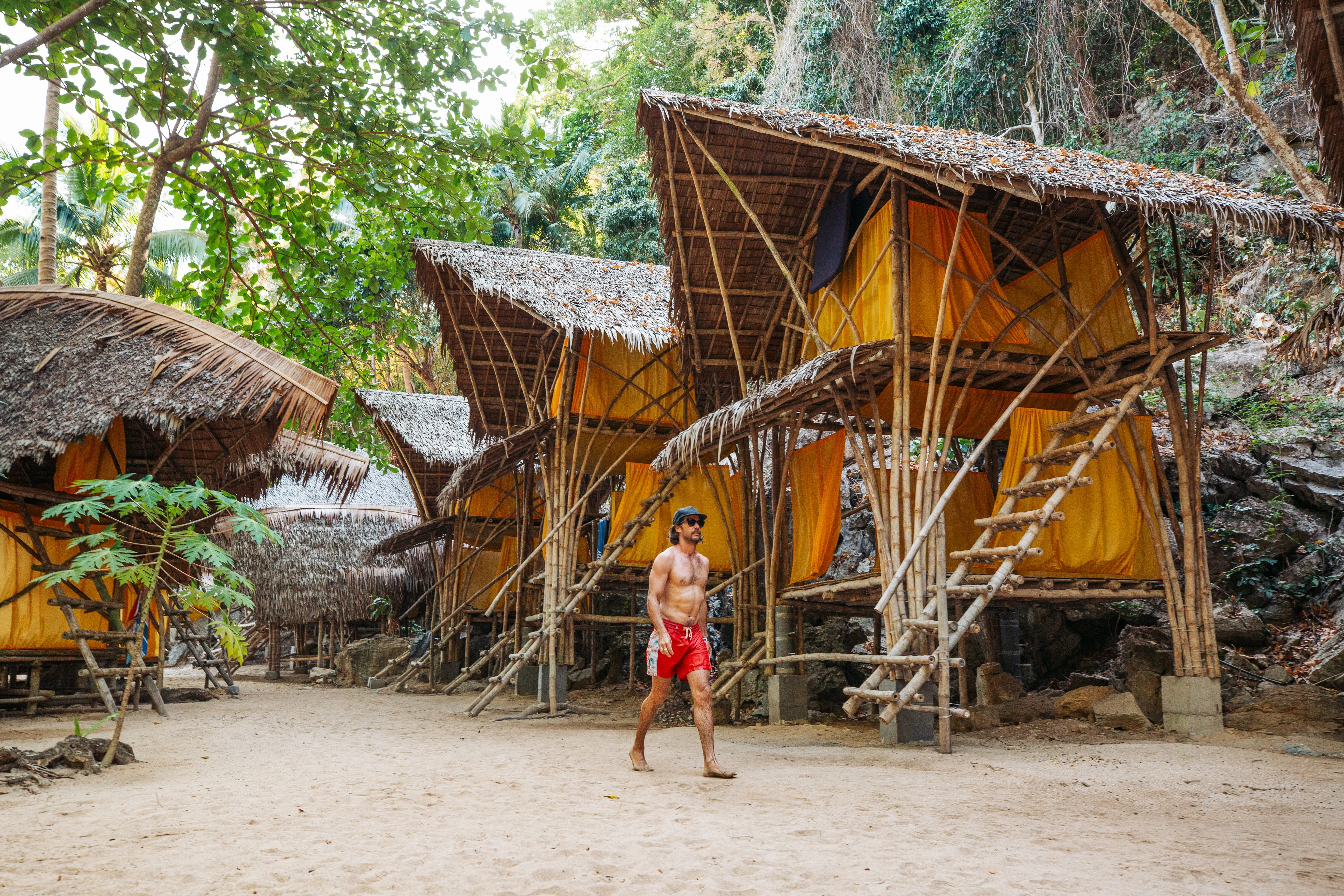 Stay in Tao’s off-grid bamboo basecamps, hidden in coves, jungles and island communities. Sleep in our hand-crafted Tuka huts, their bird-beak curves designed for shade, breeze, and connection to nature.